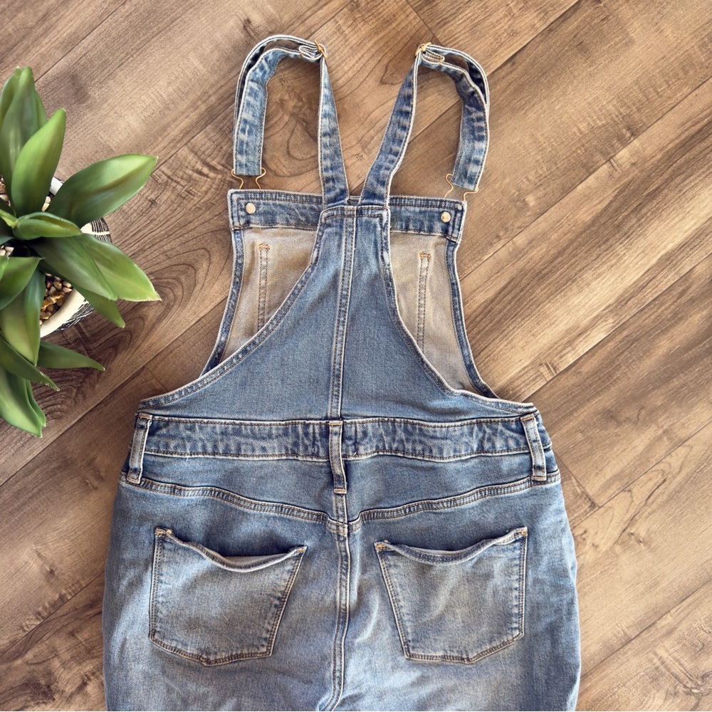 Universal Thread denim cropped overalls size 8/29 - Picture 8 of 8